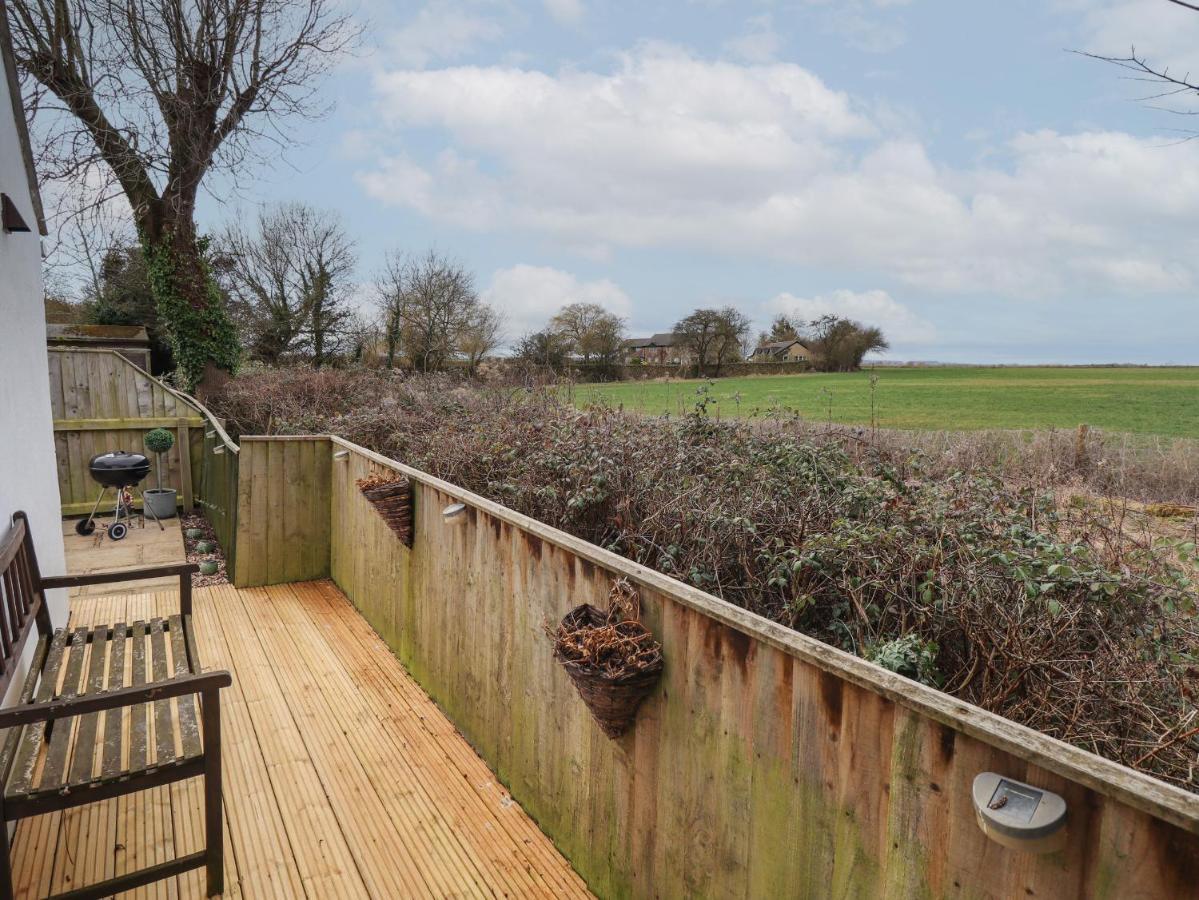 Villa Field View Grimsby Exterior foto