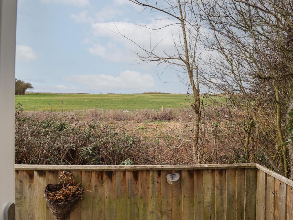 Villa Field View Grimsby Exterior foto